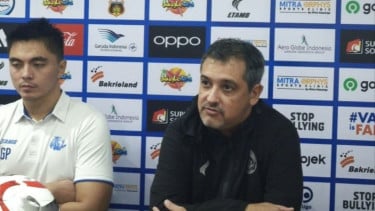 Kepemimpinan Wasit Disorot Tajam, Marcos Santos Beberkan Alasan Arema Kalah dari Bhayangkara