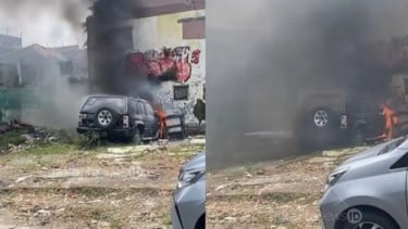 Viral Warga Tonton Mobil Terbakar di Mampang, Ternyata Karena Anak Kecil Bakar Kertas