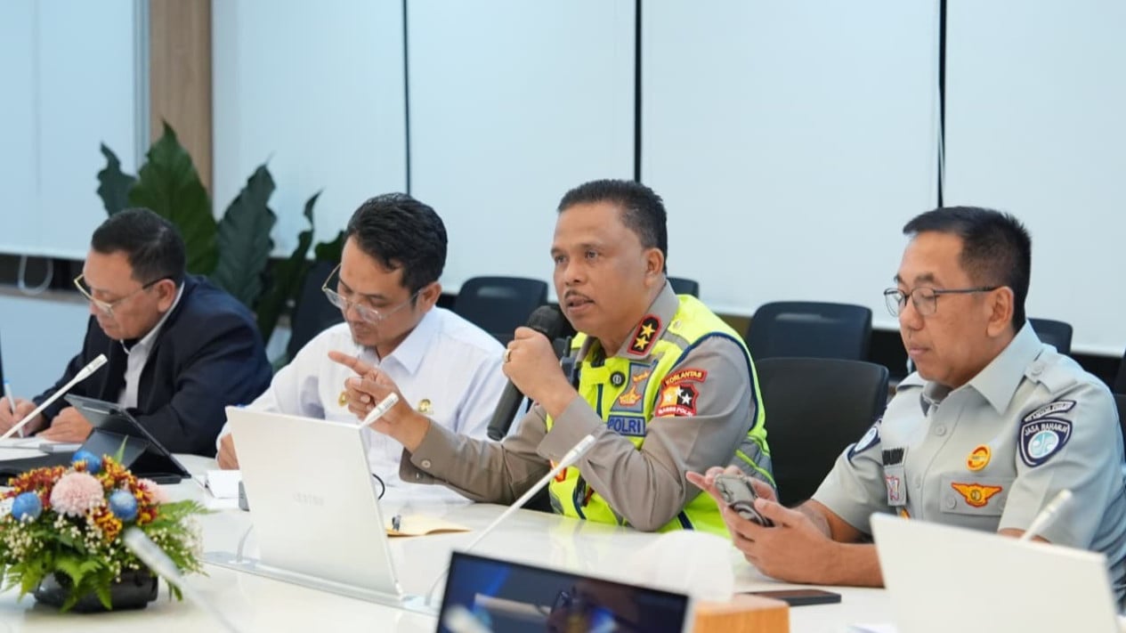 Kakorlantas Pastikan Kesiapan Operasi Ketupat 2026
            - galeri foto