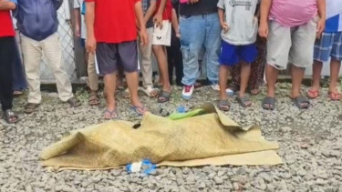 Nekat Menyeberang Saat Sirine Berbunyi, Seorang Pria Tewas Tertabrak Kereta di Kebon Jeruk