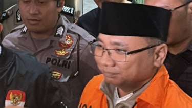 Sahroni Ingatkan KPK: Yaqut Jangan Sampai Kabur Usai Jadi Tahanan Rumah