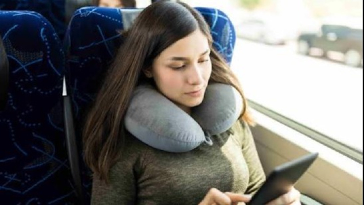8 Barang Kecil Yang Bisa Berguna untuk Mudik Naik Bus Jarak Jauh
            - galeri foto