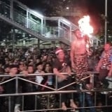 Momen Banser Bakar Baju Akibat Kecewa Penahanan Gus Yaqut Yang Terjerat Kasus Korupsi Kuota Haji