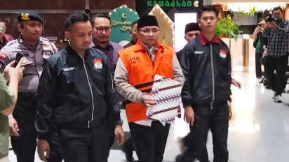 Usai Gunakan Rompi Oranye, Yaqut Ditahan KPK Selama 20 Hari