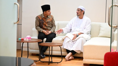 Jelang Lebaran, Gibran Temui Habib Ali Alhabsyi di Kwitang