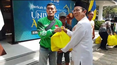 Berbagi Kebahagiaan di Bulan Ramadan, Unair Salurkan 10.000 Paket Sembako di Sejumlah Wilayah di Jawa Timur
