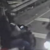 Beredar Rekaman CCTV Detik-detik Penyiraman Air Keras ke Aktivis Kontras, Polisi Bakal Lakukan Analisa