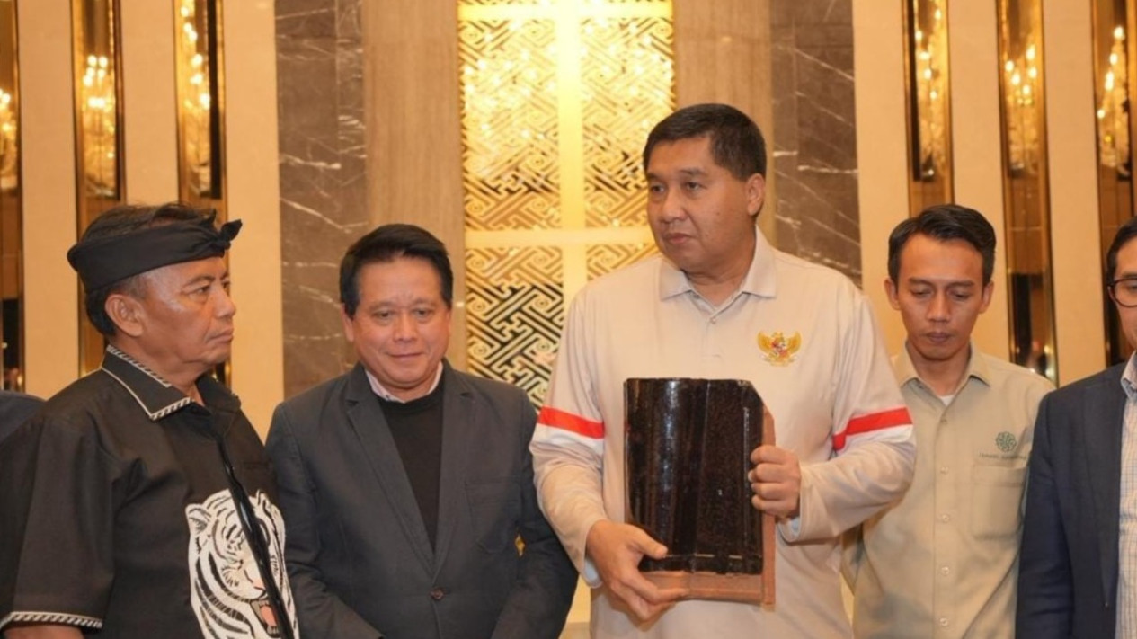 Pengusaha Genteng di Majalengka Banjir Pesanan, Omzet Meningkat Berkat KUR BRI
            - galeri foto