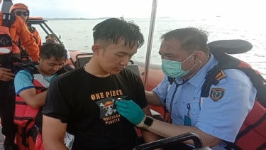 Kapal Cepat di Perairan Karimun Kepulauan Riau Terbakar, Tiga ABK Nyebur ke Laut