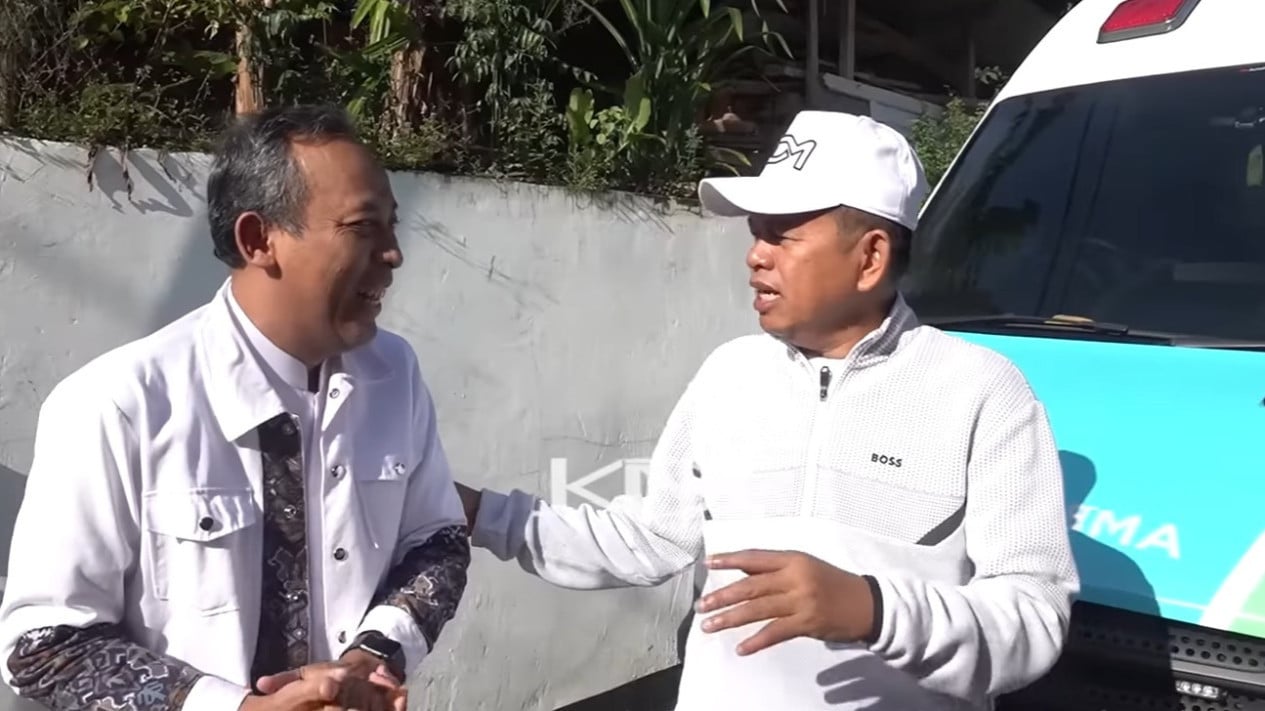 Gebrakan Baru Dedi Mulyadi Jelang Mudik Lebaran 2026: Transformasi Mobil Dinas Gubernur Jabar Jadi Ambulans
            - galeri foto