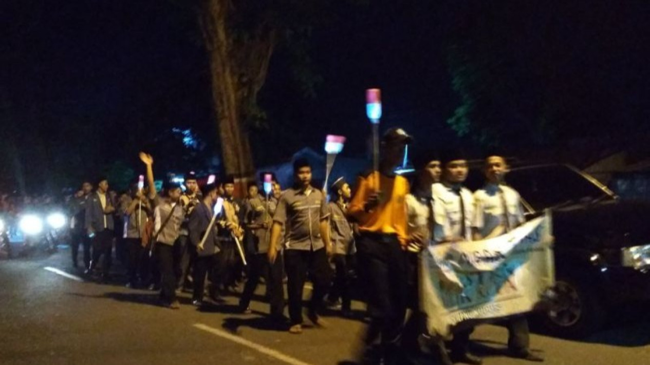 Sound Horeg Dilarang Dalam Digunakan Untuk Takbiran
            - galeri foto