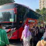 Ratusan Pemudik Diberangkatkan dari Masjid Al Akbar Surabaya Lewat Program Mudik Gratis