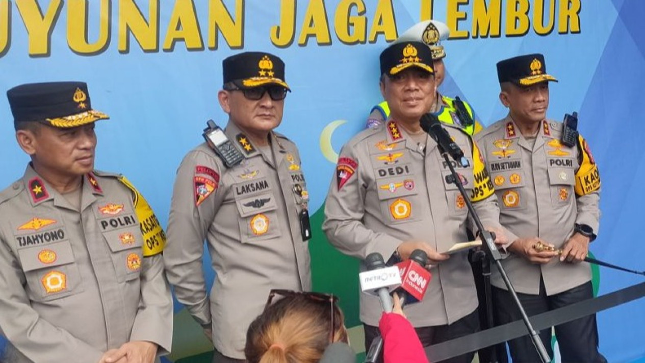 Arus Mudik 2026 Dimulai, Volume Kendaraan di Tol Jakarta-Cikampek Meningkat
            - galeri foto