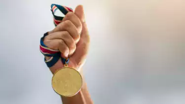 Mahasiswa Indonesia Bersinar di Malaysia, Tim FEB UMB Raih Gold Medal dan Bronze Medal pada 2nd International Student Competition