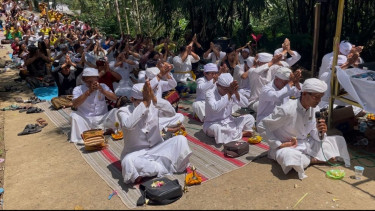 Jelang Nyepi dan Idul Fitri, Umat Hindu Jombang Gelar Melasti Sambil Gaungkan Toleransi