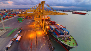 Pelindo Siaga 24 Jam Hadapi Angkutan Lebaran 2026, Layanan Pelabuhan Dipastikan Tetap Berjalan Penuh