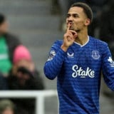 Striker Everton Klaim Jadi Korban Serangan Suporter di Tribun dalam Laga Vs Arsenal