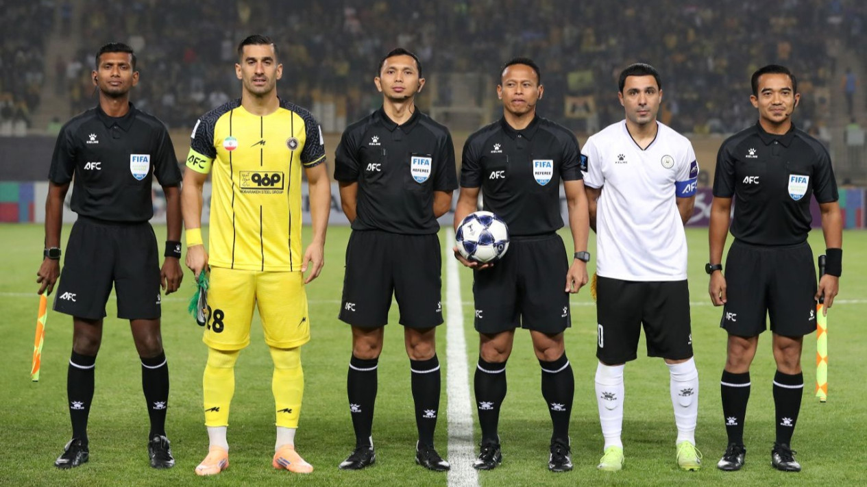 Wasit Asing Pimpin Laga Borneo FC Vs Persib Bandung, Persija Jakarta Vs Dewa United Pakai Pengandil Asal Jabar
            - galeri foto