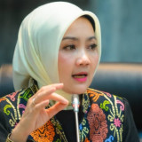 Pemerintah Batasi AI Instan dan Medsos untuk Siswa SD-SMA, DPR: Anak Harus Belajar Berpikir, Bukan Cari Jawaban Cepat