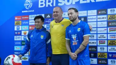 Persib Buang Peluang Menang! Bojan Hodak Singgung Kontroversi Sebelum Penalti Borneo FC