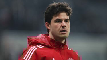 Kiper MU Senne Lammens Ternyata Punya Ritual Aneh Sebelum Bertanding, Rendam Sarung Tangan di Jacuzzi demi Performa Maksimal