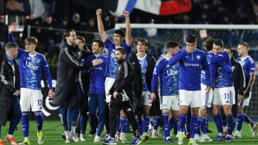 Kejutan di Zona Liga Champions: Como Tekuk Roma Usai 10 Pemain Giallorossi