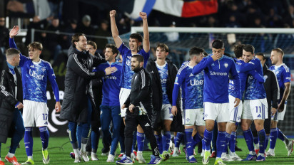 Kejutan di Zona Liga Champions: Como Tekuk Roma Usai 10 Pemain Giallorossi