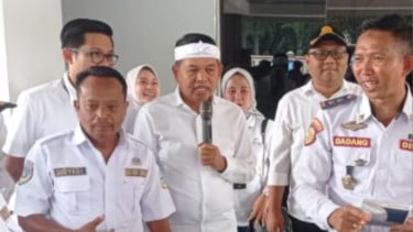Jurus Jitu KDM Atasi "Macet Horor" Puncak, Berikan Konpensasi Rp1 Juta kepada 2.000 Lebih Sopir Angkot