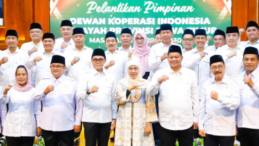 Dekopinwil Jatim 2025-2030 Dilantik, Gubernur Khofifah Tekankan Peran Strategis Koperasi