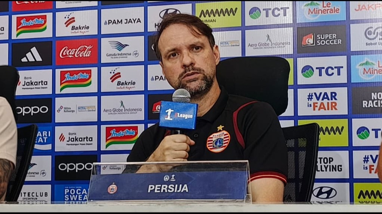 Mauricio Souza Tegas Bela Permainan Persija Usai Ditahan Dewa United: Tak Ada Tim yang Lebih Baik dari Kami!  ‎
            - galeri foto