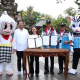 Salurkan Ambulans Listrik, Jasaraharja Putera Kontribusi Fasilitas Keselamatan di TMII Saat Libur Lebaran