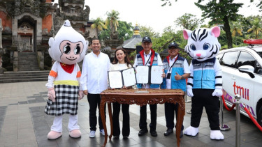 Salurkan Ambulans Listrik, Jasaraharja Putera Kontribusi Fasilitas Keselamatan di TMII Saat Libur Lebaran