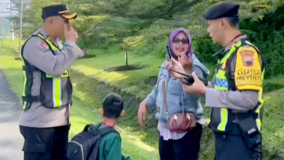 Salah Rute Perjalanan, Keluarga Pemudik Kebingungan Turun dari Bus di Ruas Tol Semarang-Solo