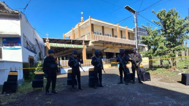 Horor Ledakan di Masjid Jember Saat Sholat Tarawih, Tim Penjinak Bom Diterjunkan