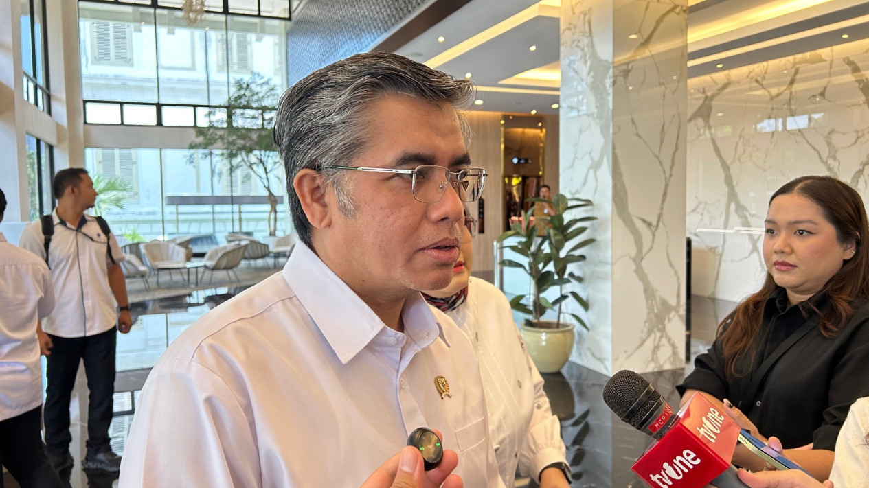 Disorot AS soal ‘Forced Labor’, Menaker Yassierli: Indonesia Punya Konstitusi dan 20 Konvensi ILO
            - galeri foto