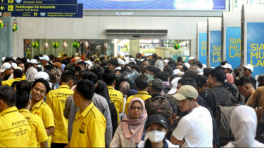 Situasi Pemudik H-4 Lebaran, Arus Keberangkatan dari Pasar Senen Meningkat Tajam