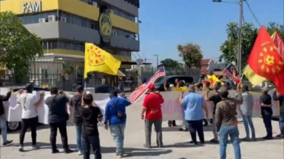 Kantor PSSI Malaysia Digeruduk Suporter Usai AFC Sanksi WO di Kualifikasi Piala Asia 2027