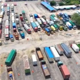 Jelang Penutupan Pelabuhan, Kendaraan Penumpang Diprioritaskan Masuk Pelabuhan