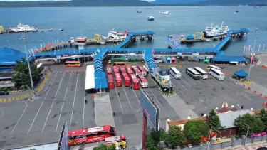 Jelang Nyepi di Bali, Antrean Kendaraan di Pelabuhan Ketapang Menurun