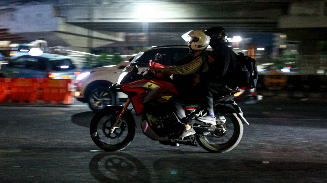 Berita Foto: Pemudik Motor Padati Jalur Kalimalang Bekasi H-2 Lebaran
            - galeri foto