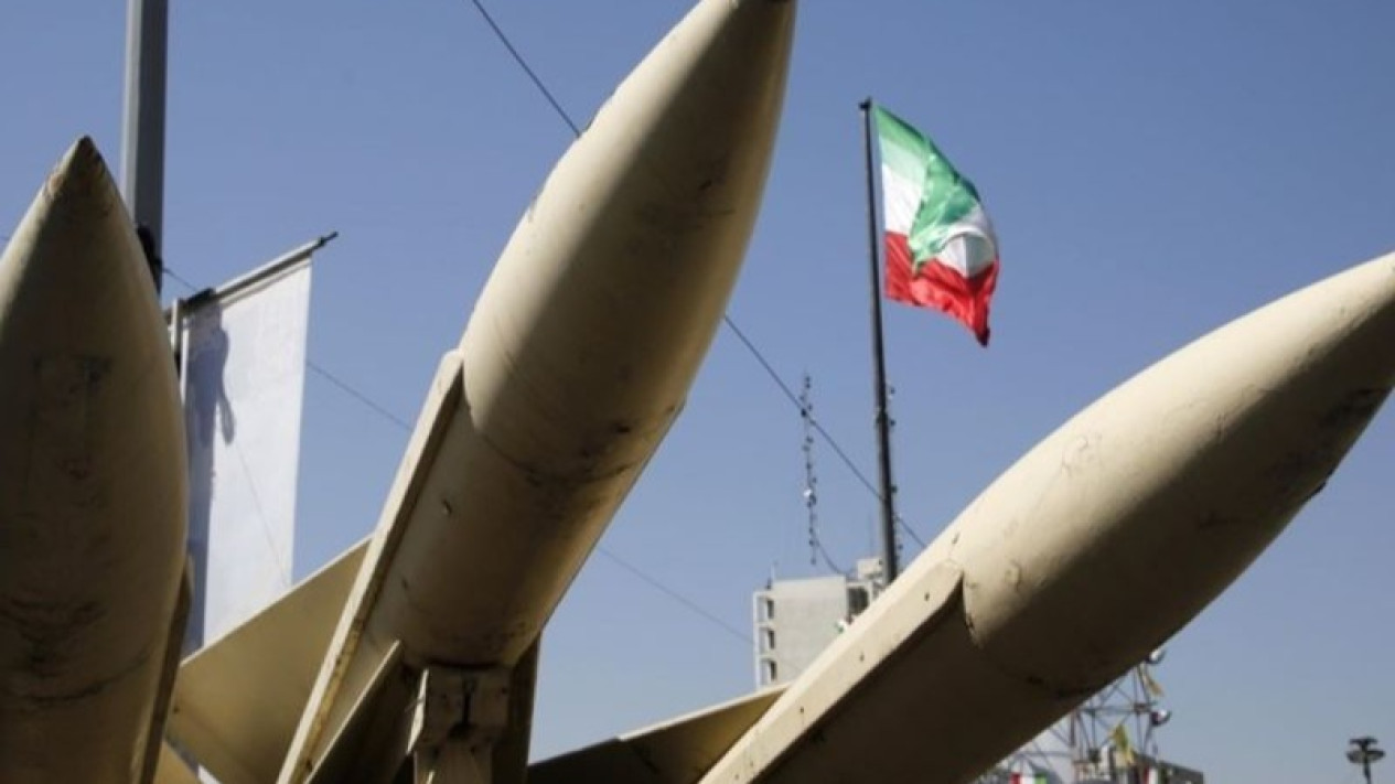 Tak Ada Negosiasi, Iran Arahkan Serangan Terbaru ke Semua Pangkalan Militer AS di Timteng
            - galeri foto