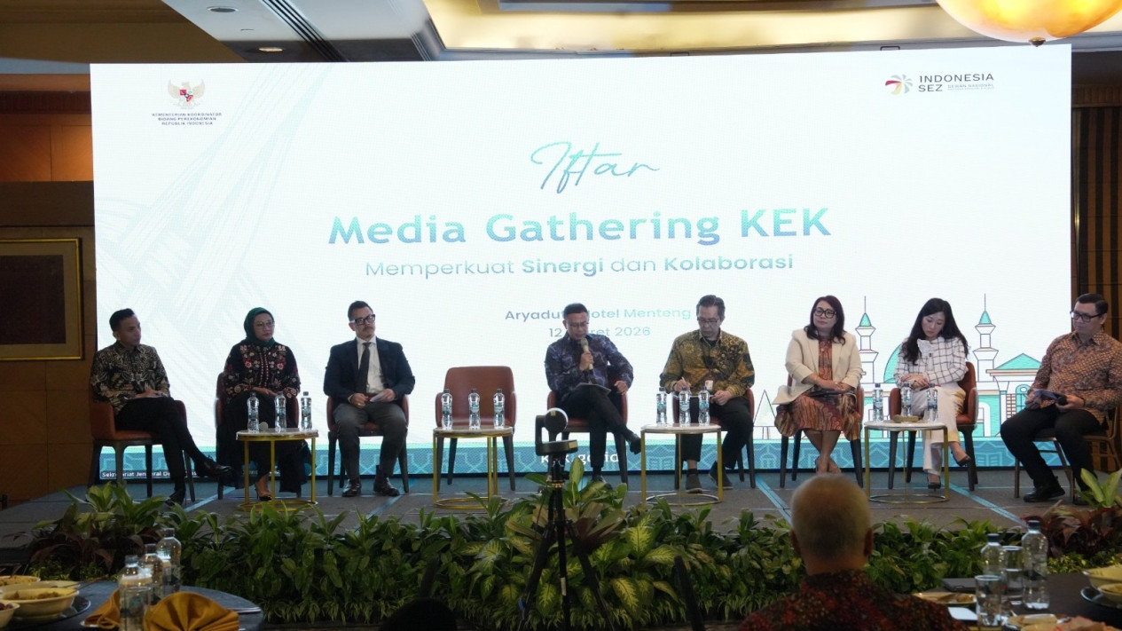 Investasi Kawasan Ekonomi Khusus Tembus Rp336 Triliun, Satu Kawasan Dominasi 30 Persen
            - galeri foto