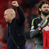 Arne Slot Langsung Kirim Pesan kepada PSG usai Liverpool Lolos ke Perempat Final Liga Champions