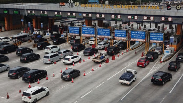 Polisi Perlebar Contraflow Jadi 3 Lajur di Ruas Jalan Tol Jakarta–Cikampek