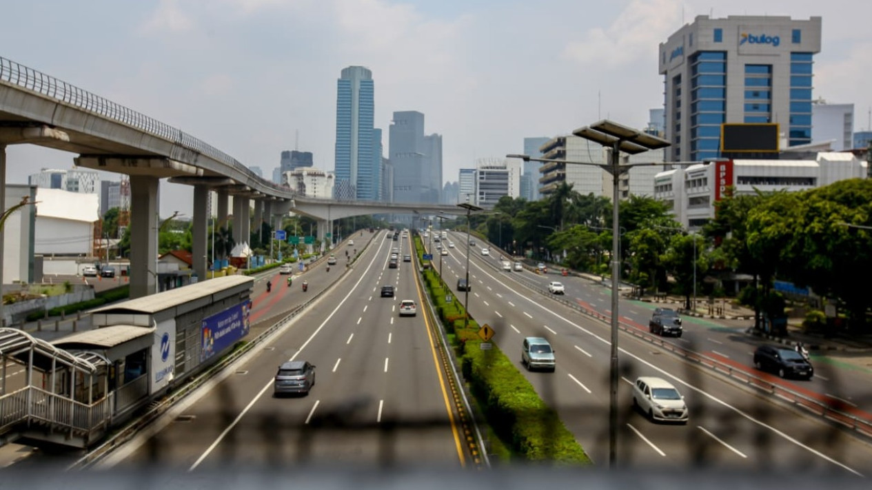 Jelang Lebaran 2026, Jakarta Mulai Sepi Ditinggal Pemudik dan Bebas Macet
            - galeri foto