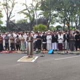 Ribuan Warga Muhammadiyah Salat Idulfitri 1447 Hijriyah di Tugu Pahlawan Surabaya