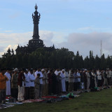 Usai Nyepi, Ribuan Umat Muslim Muhammadiyah di Denpasar Gelar Salat Ied di Lapangan Renon