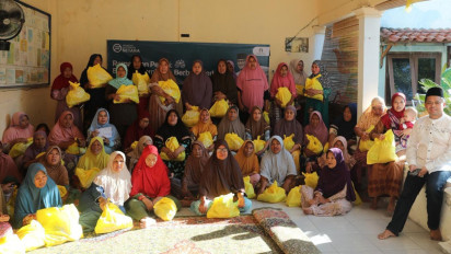 Jelang Lebaran, Sandiaga Uno Berbagai dengan Masyarakat Kepulauan Seribu