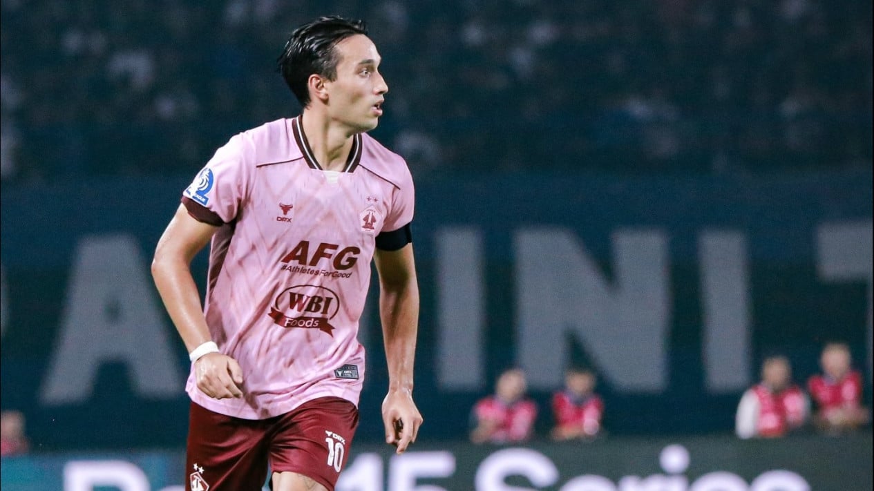 Alasan John Herdman Abaikan Ezra Walian dari Skuad Timnas Indonesia Perlahan-lahan Terungkap
            - galeri foto