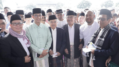 Didit Prabowo di Tengah Para Tokoh JK hingga Anies Baswedan Saat Shalat Id di Masjid Agung Al Azhar